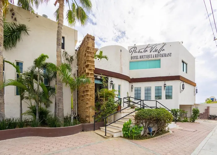 Puerta Vieja Boutique